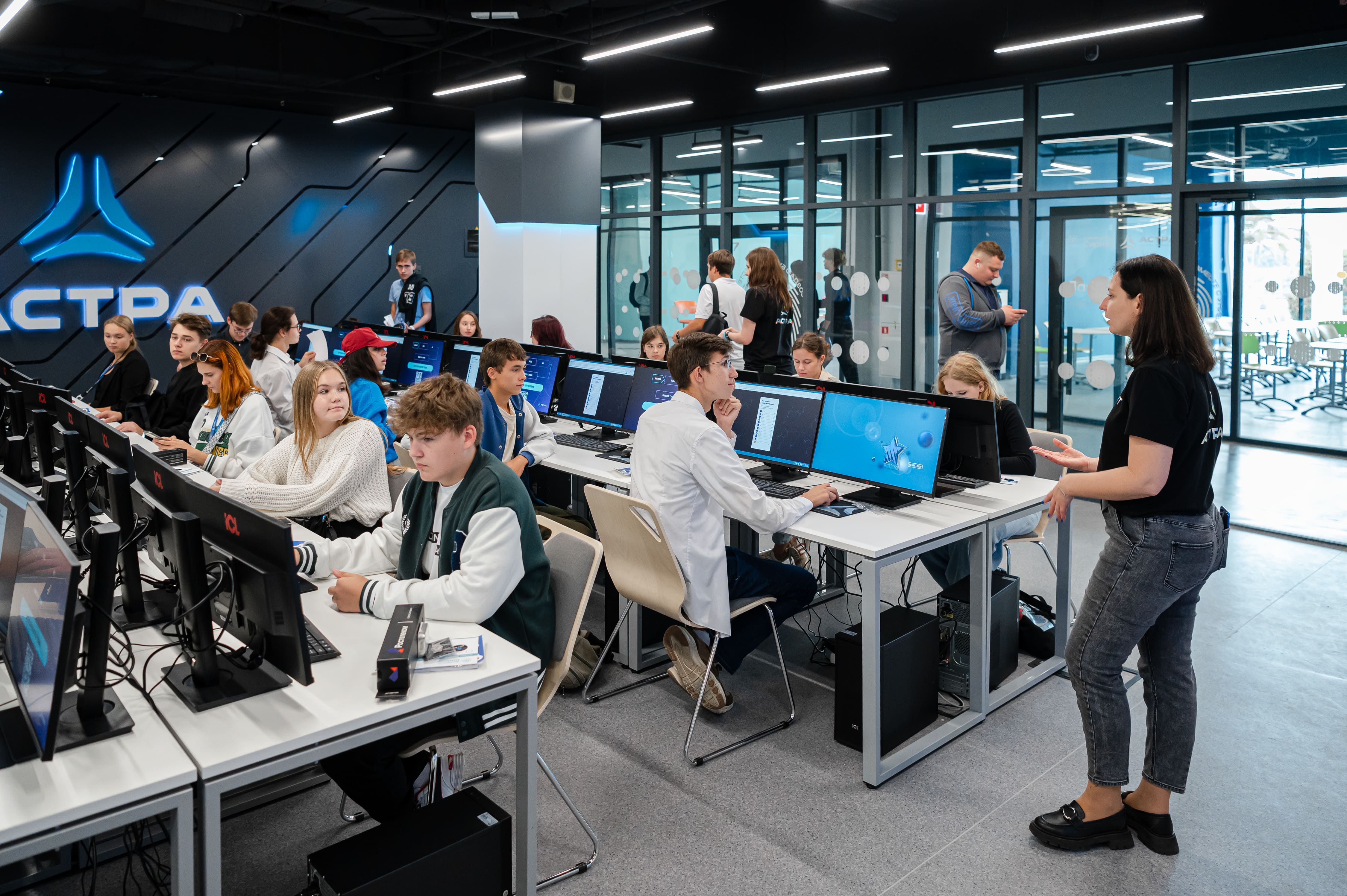 Неделя космоса: Сириус запускает новую онлайн-олимпиаду в честь 65‑летия полёта Юрия Гагарина