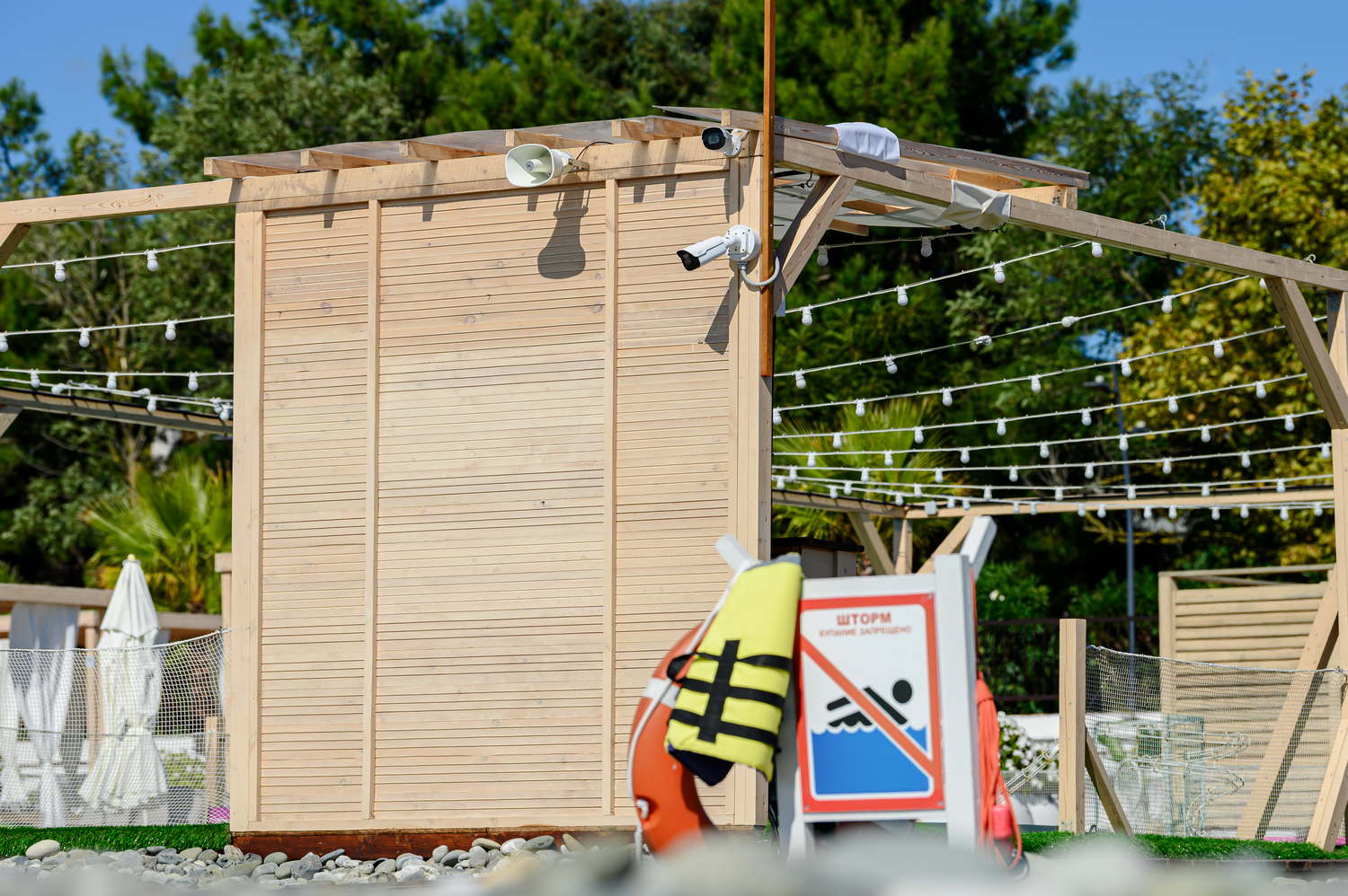 В Сириусе завершился пилотный проект по обеспечению безопасности на пляже