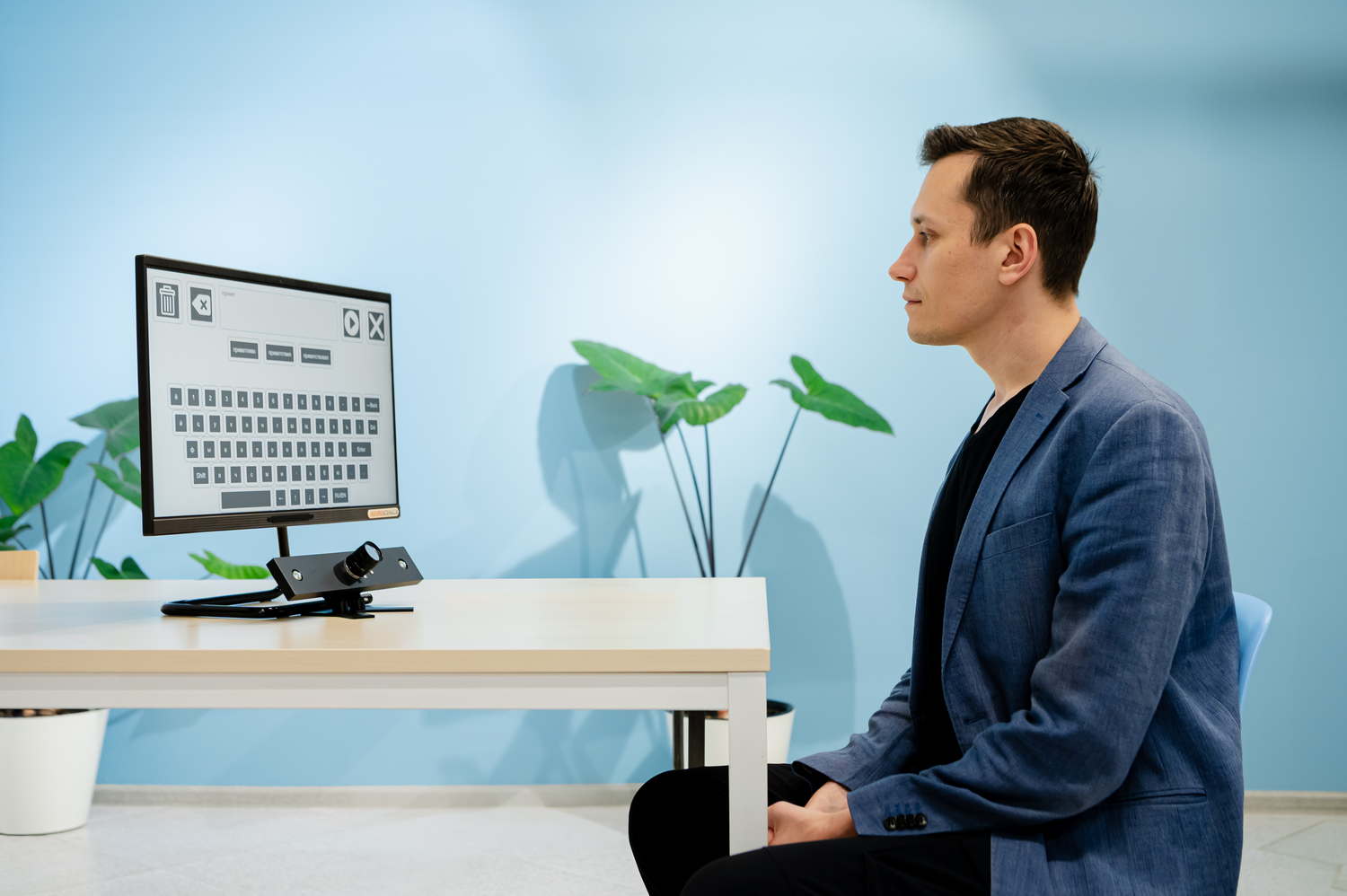 Разработка резидента Сириуса поможет ветеранам СВО управлять «умным домом» бесконтактно