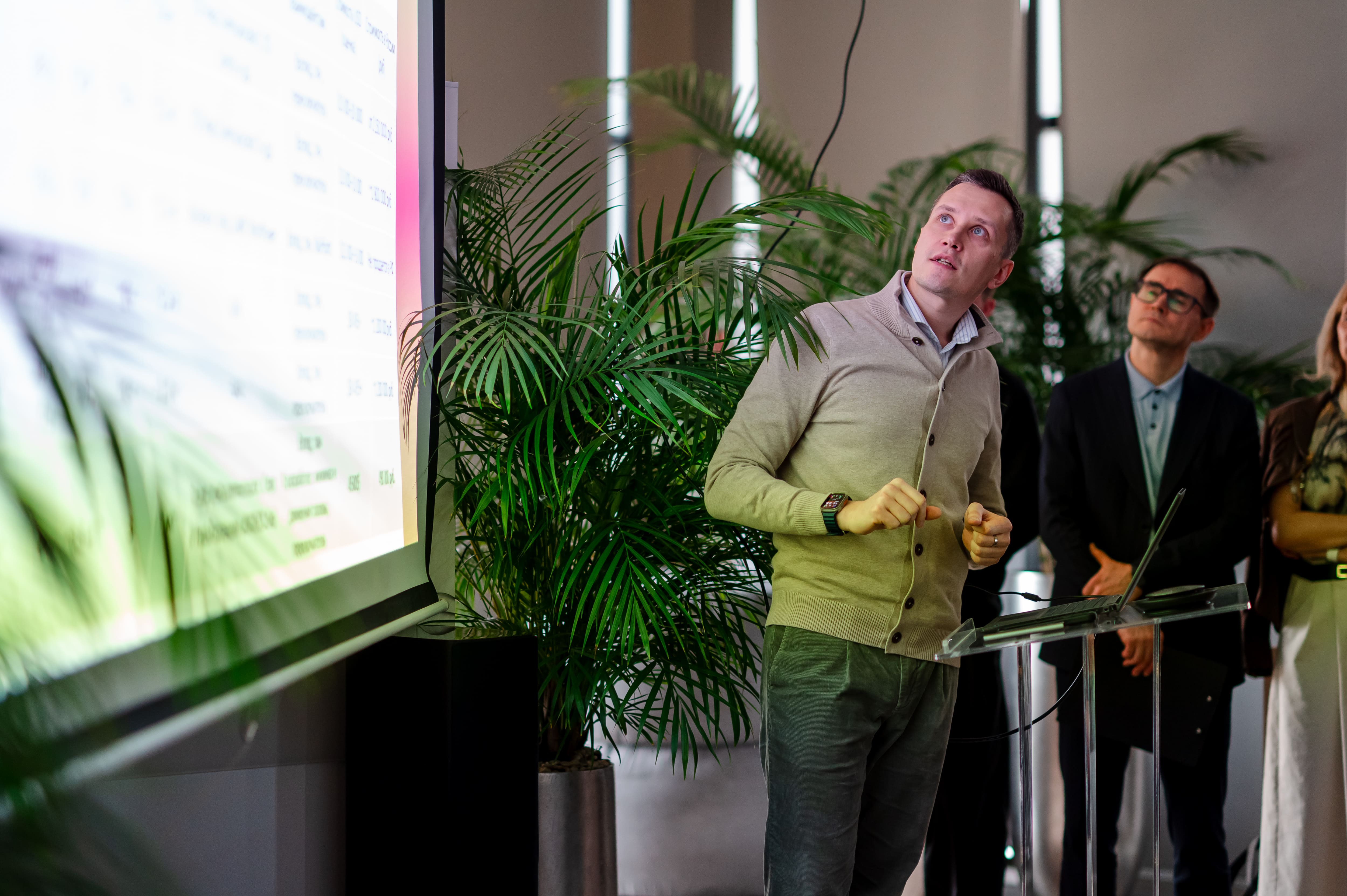 Компания из Сириуса разработала систему контроля усталости и внимания водителей общественного транспорта