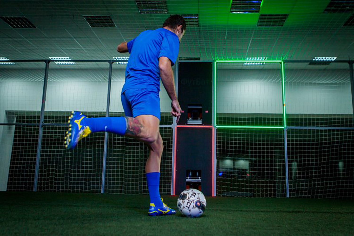 В Лужниках прошёл первый турнир на футбольном тренажёре резидента ИНТЦ «Сириус»